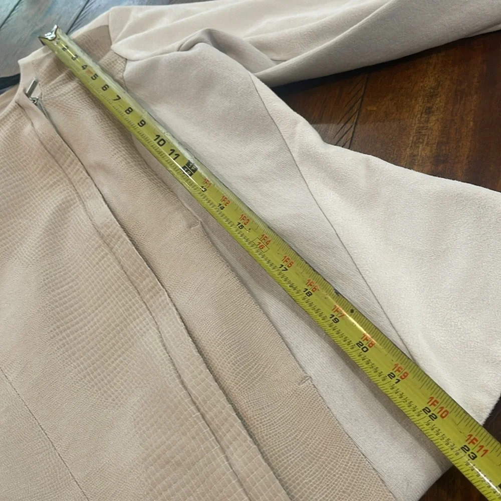 H by Halston Women's Size 2 Beige Cream Tan  Long Sleeve Zip Up lined Blazer - Picture 12 of 15